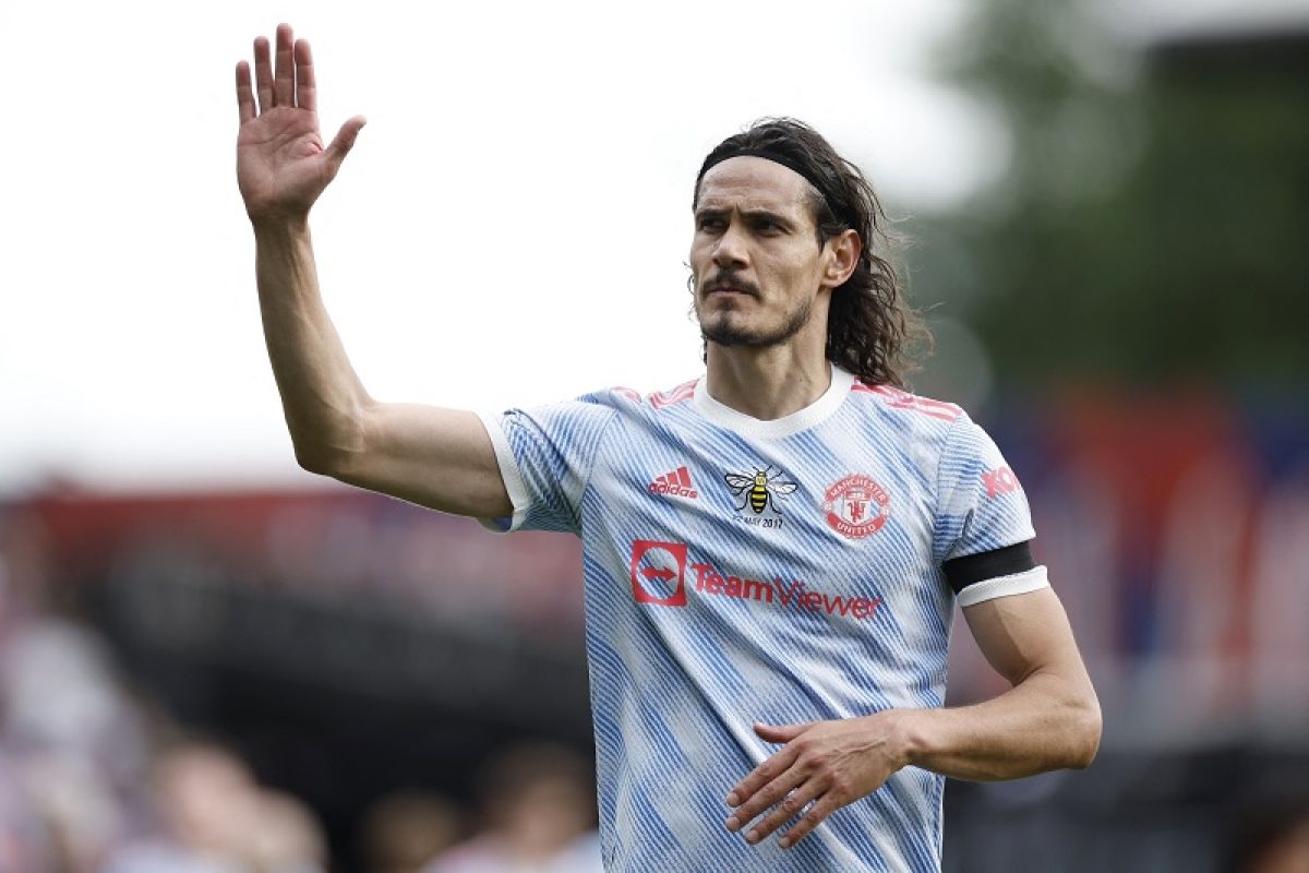 Salernitana ingin rekrut Edinson Cavani