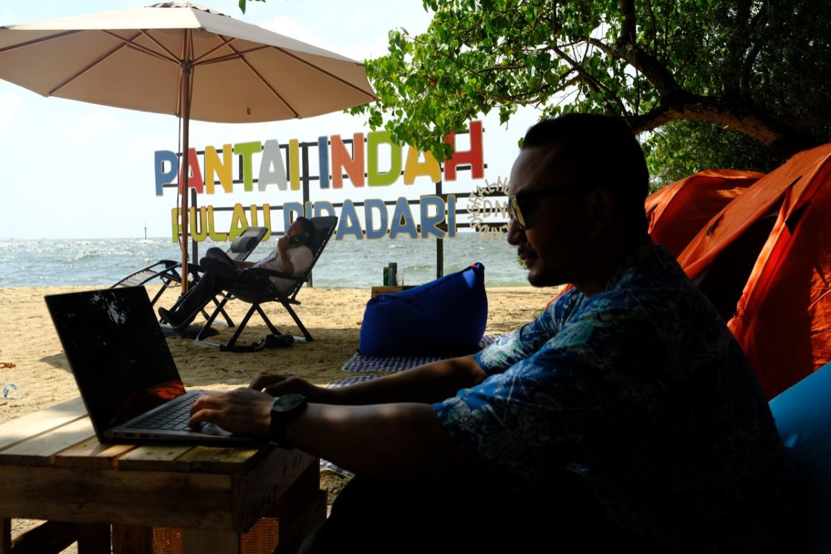 Disparekraf: Pulau Bidadari "pilot project" Digital Nomad Island