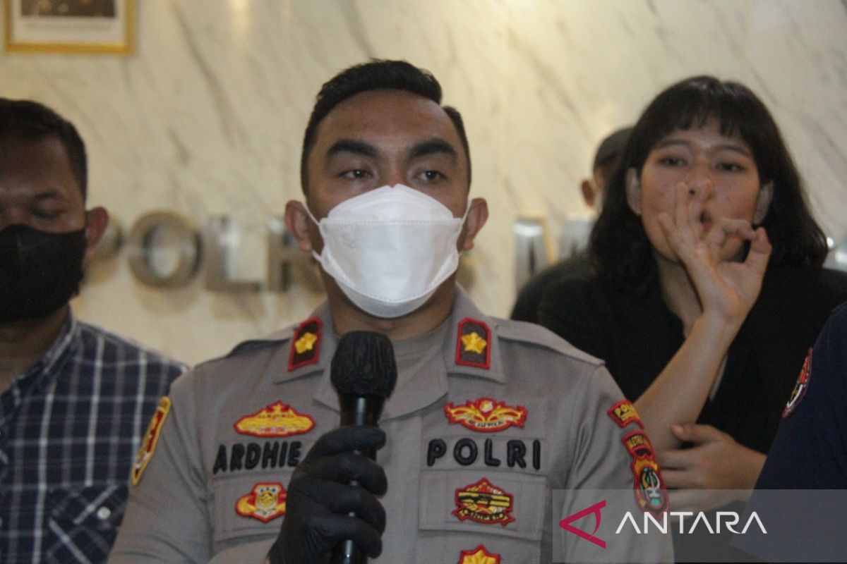 Lima saksi diperiksa Polsek Cengkareng terkait tembok gudang roboh