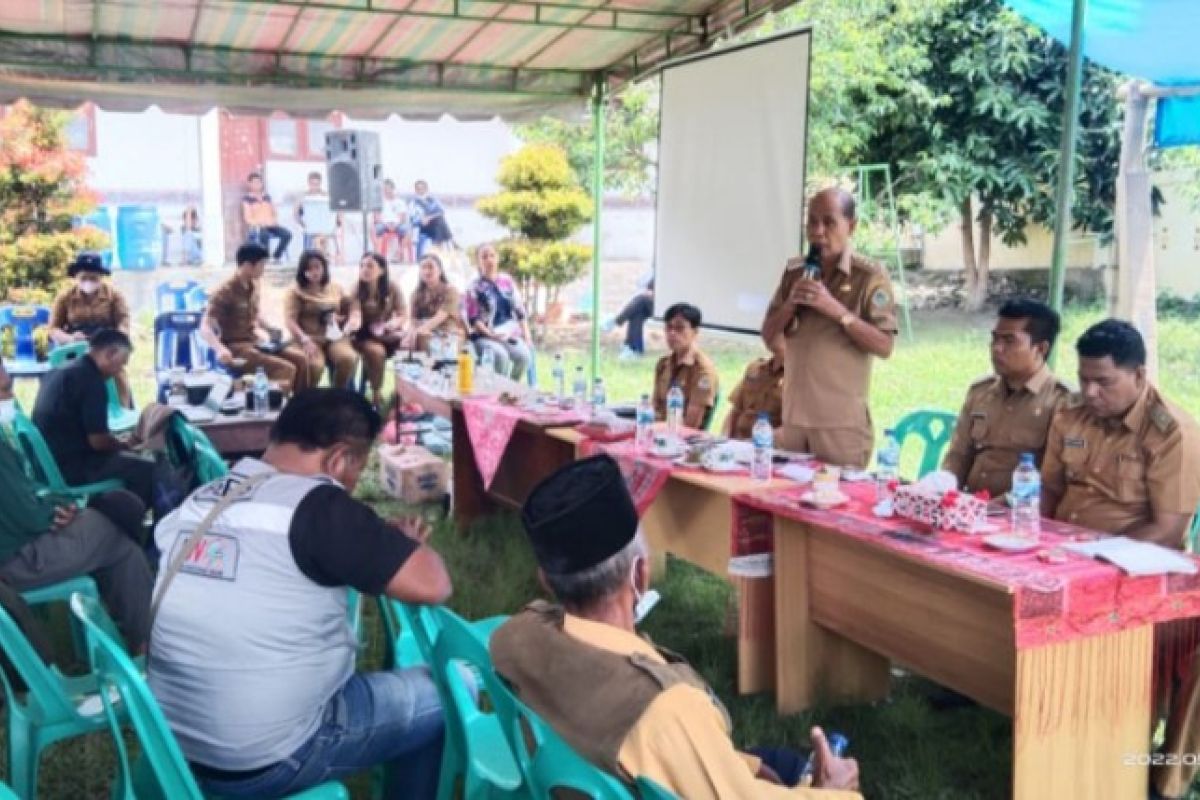 Wabup Samosir apresiasi pelatihan pembuatan pupuk organik cair dan padat di Desa Parmonangan.