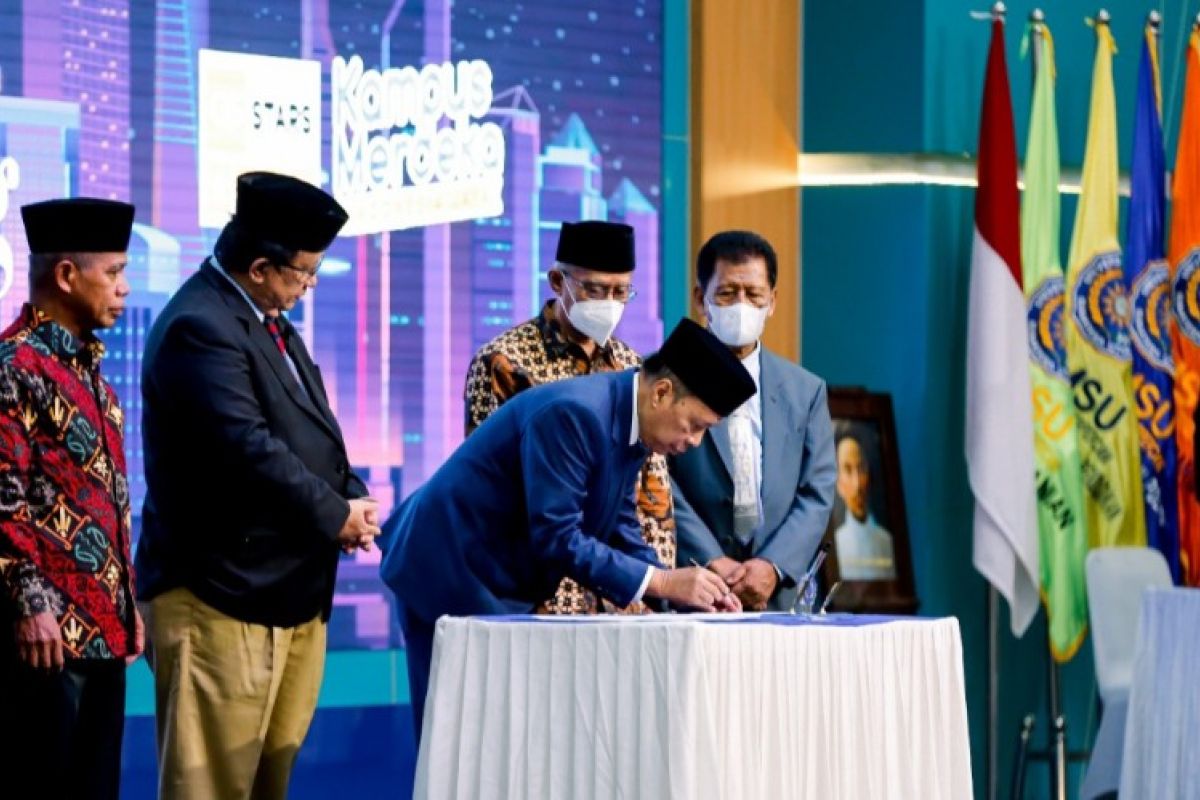 PP Muhammadiyah resmi lantik Prof Agussani Rektor UMSU untuk dua tahun
