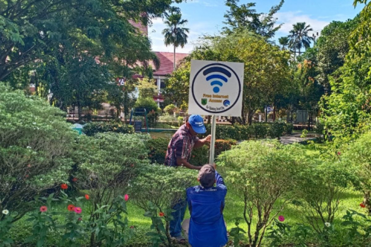 Diskominfo Kabupaten Tabalong pasang wifi gratis di 10 lokasi