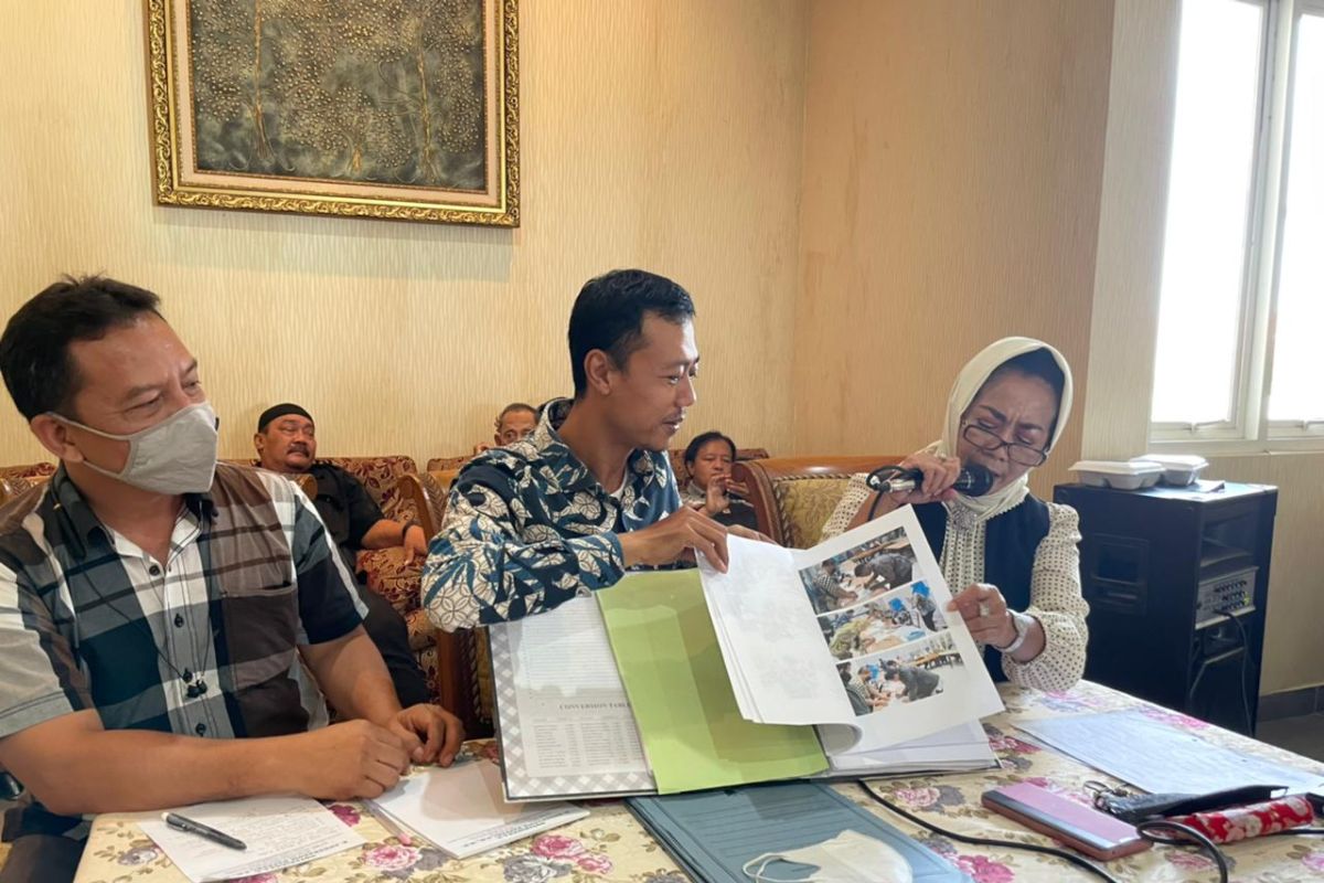 Jelang muscab, sejumlah DPAC Demokrat Surabaya bantah dipaksa dukung Lucy Kurniasari