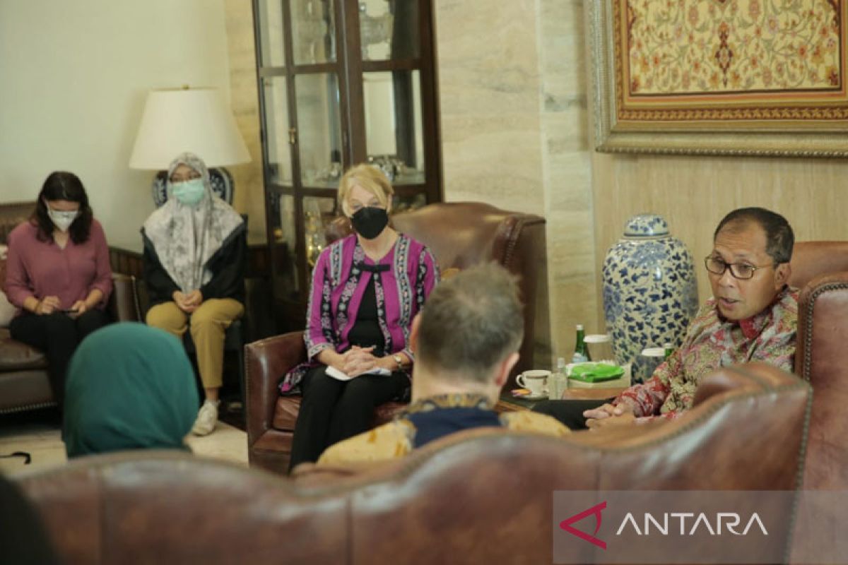 Konjen Australia temui Wali Kota Makassar bahas program RISE