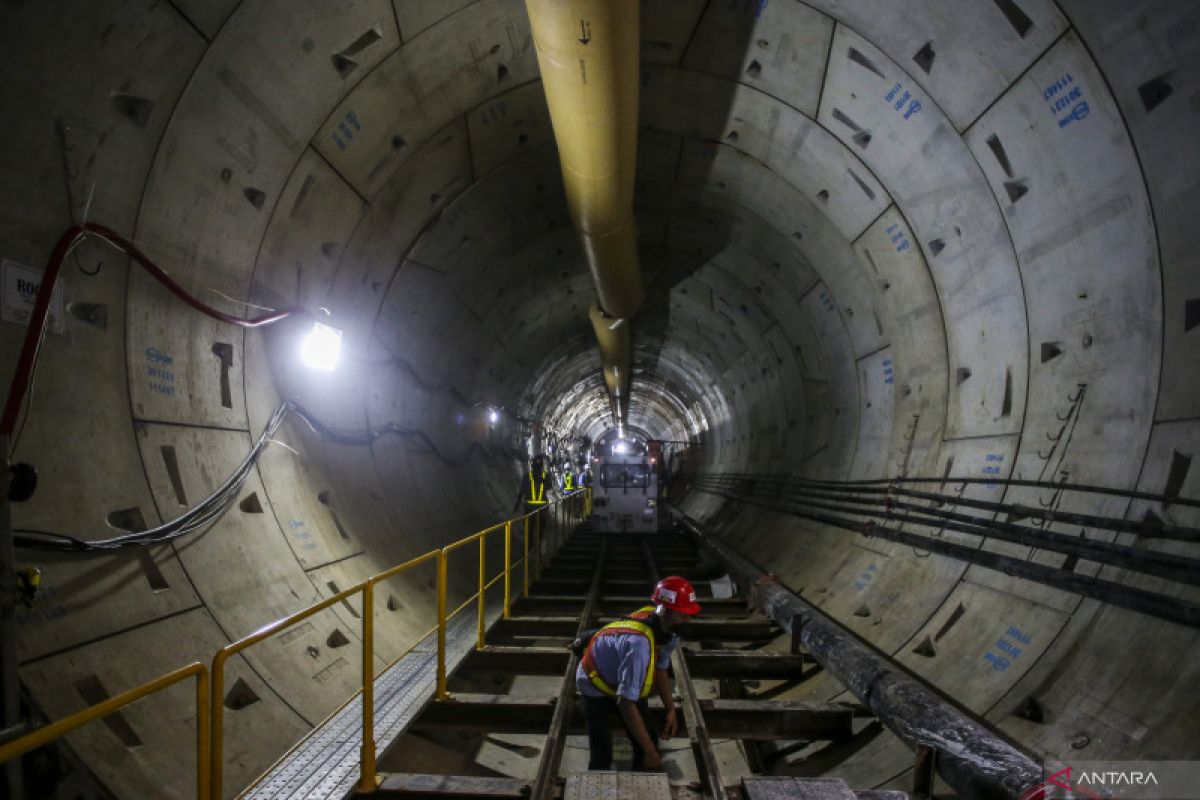 MRT Fase 2A memasuki pengerjaan pintu masuk Stasiun Monas