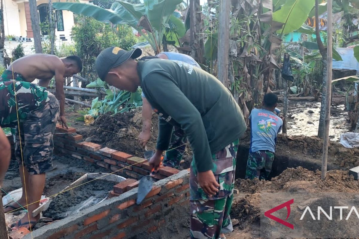 Satgas TMMD Kodim 1314/Gorontalo Utara bangun fasilitas MCK