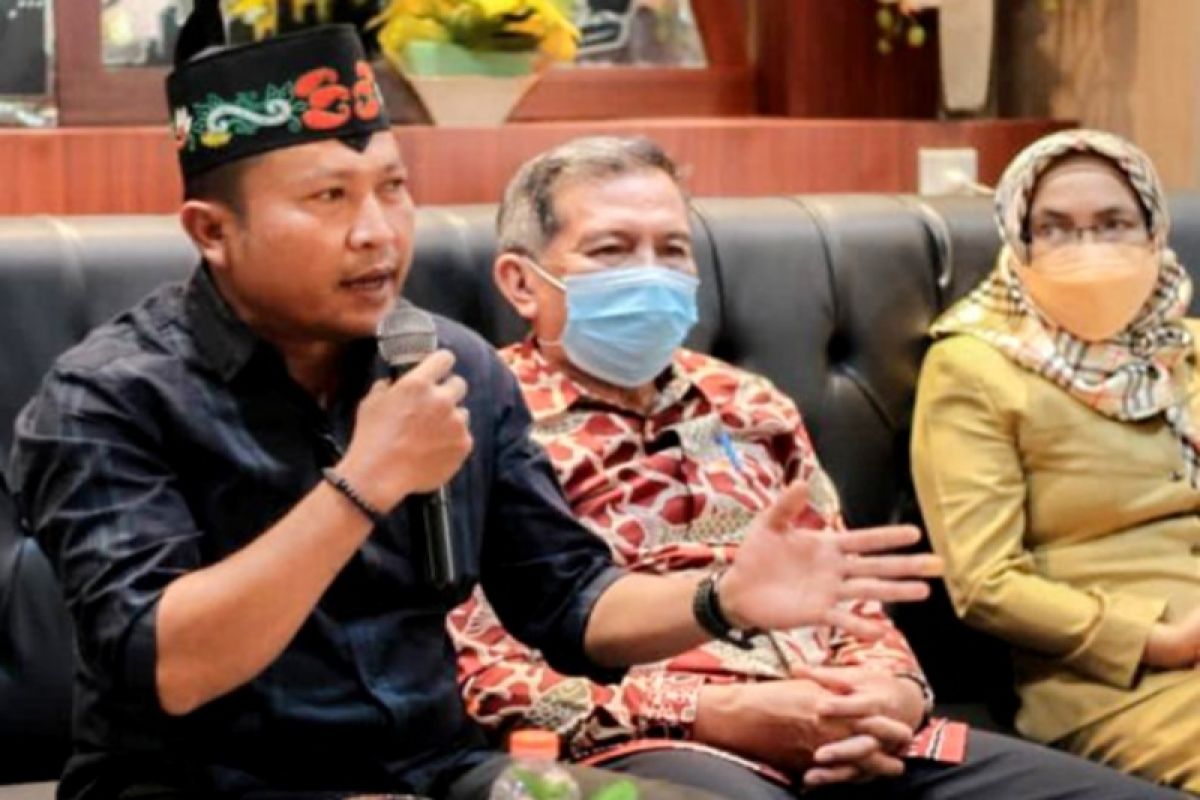 Legislator Kotim ini getol dorong pelestarian Bahasa Sampit