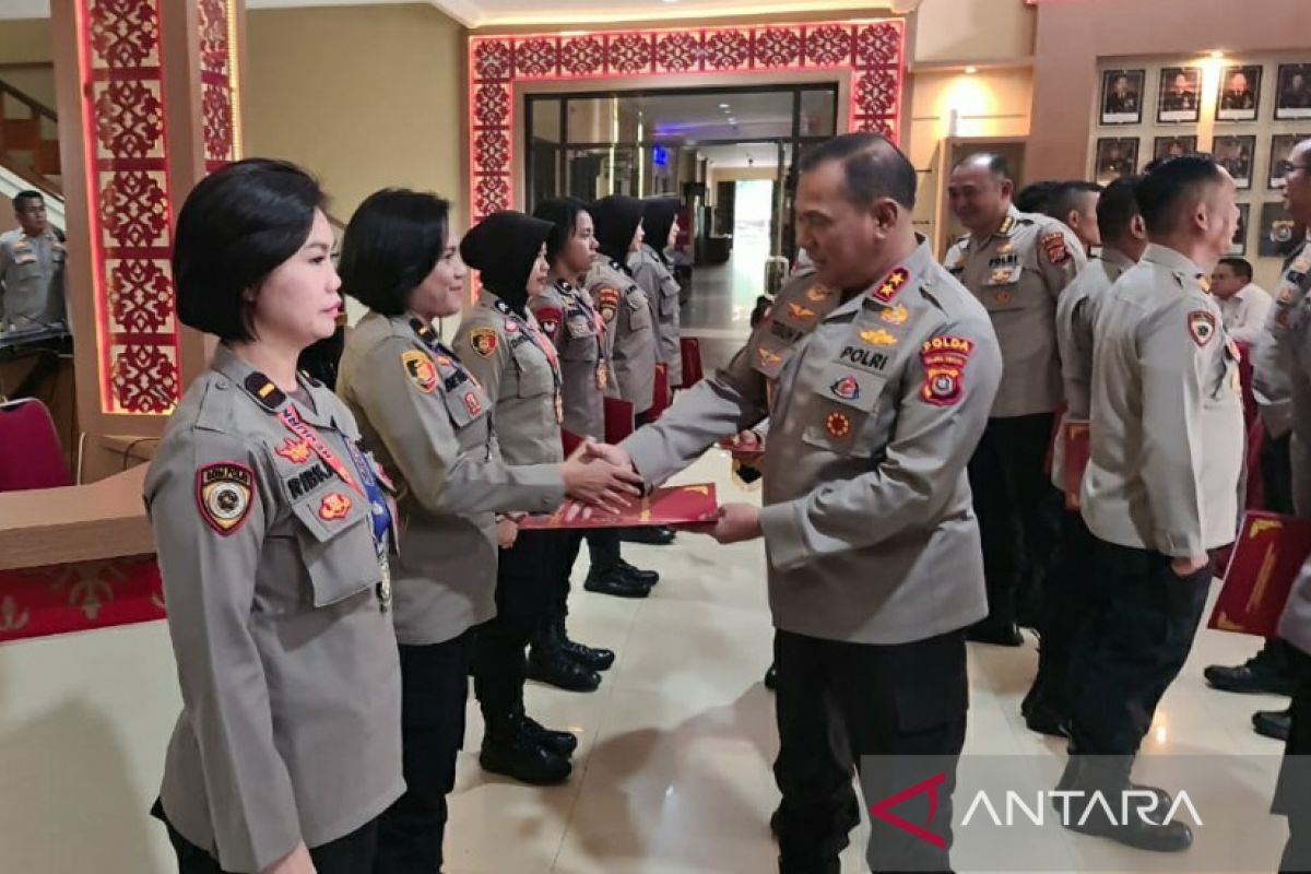 Kapolda Sulawesi Tenggara apresiasi 12 personelnya juara umum Bela Diri Polri