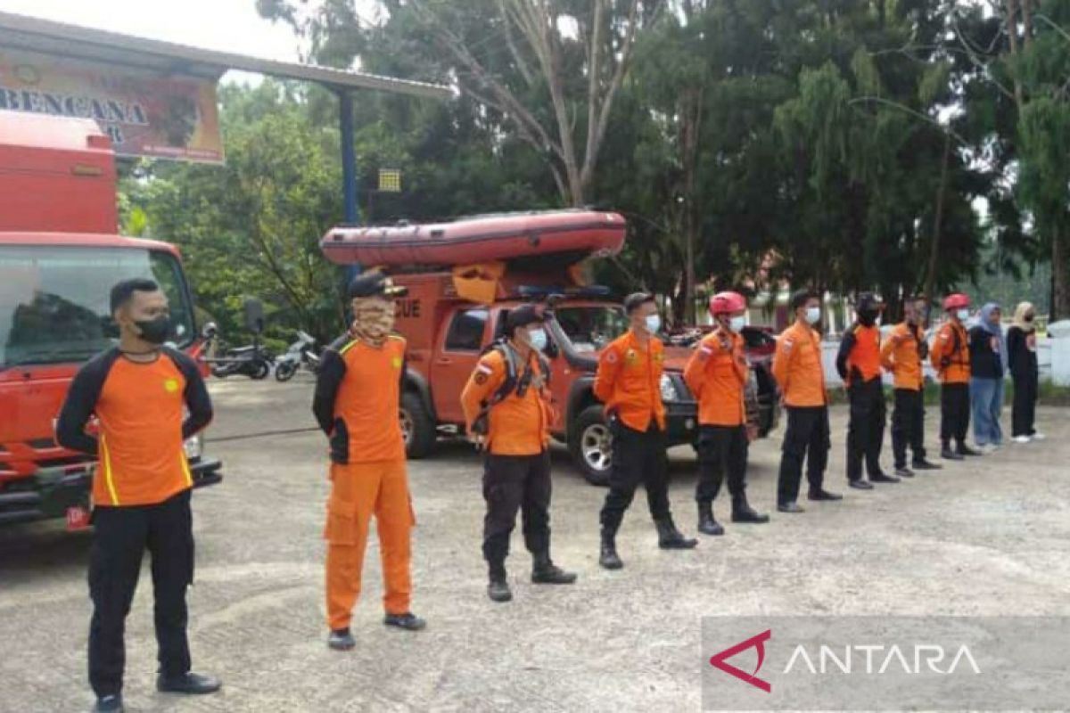 Basarnas Kendari cari anak tenggalam di Sungai Malili Luwu Timur Sulsel