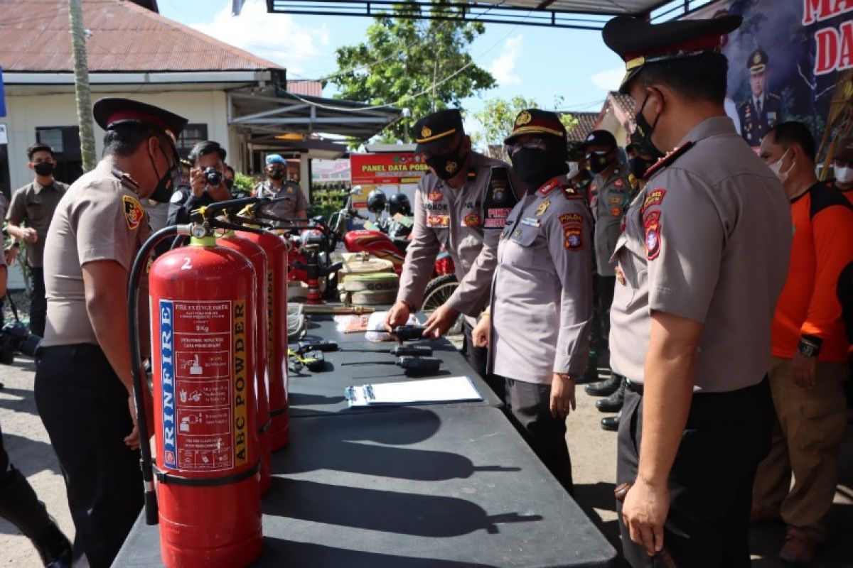 Wakapolda Kalteng cek kesiapsiagaan peralatan karhutla di Polsek Ketapang