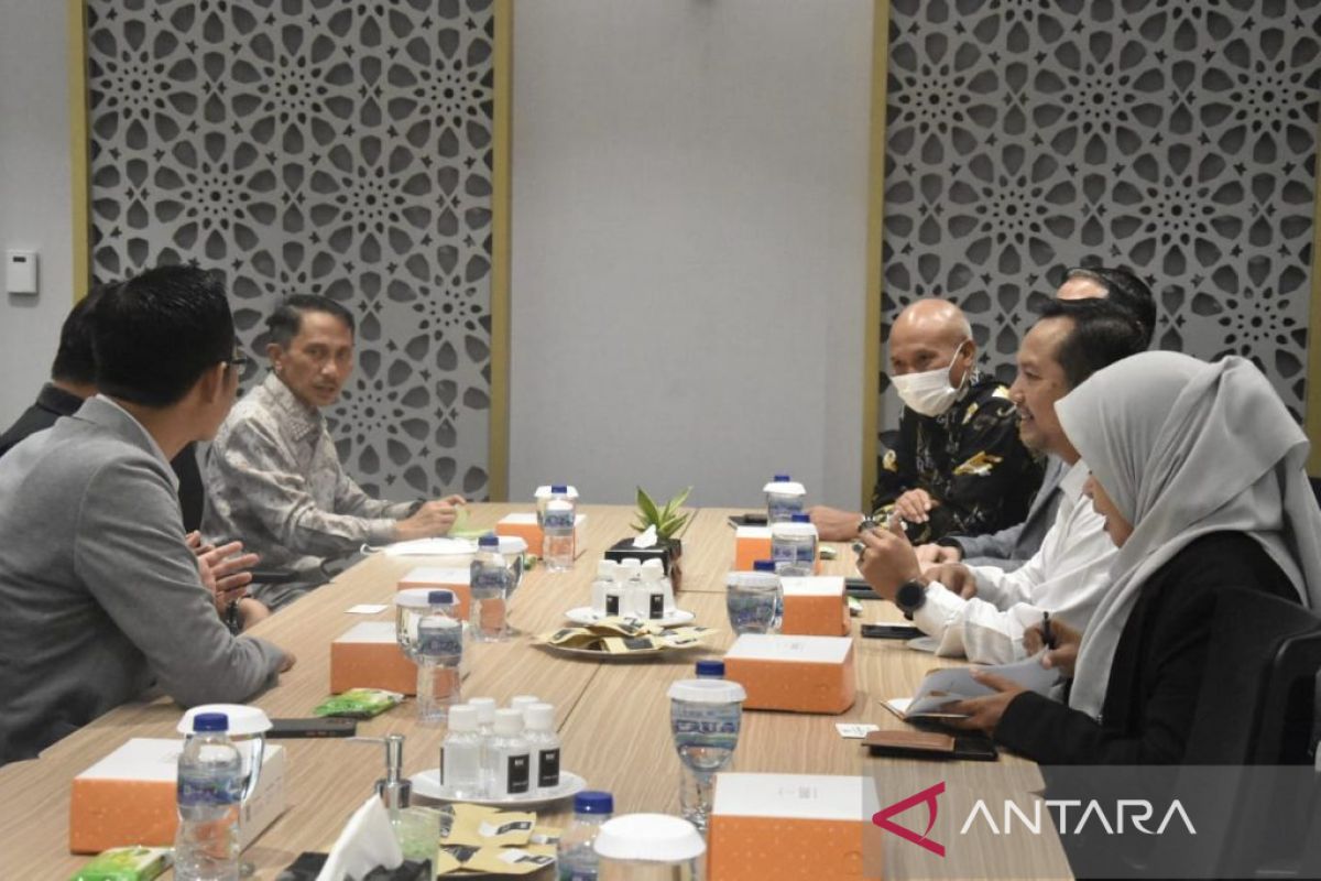 Bupati harap Bank Syariah Indonesia buka cabang di Kabupaten Gorontalo