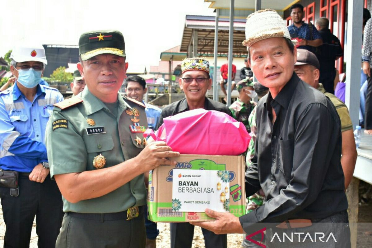 Danrem 091/ASN salurkan 2.500 paket sembako untuk korban banjir