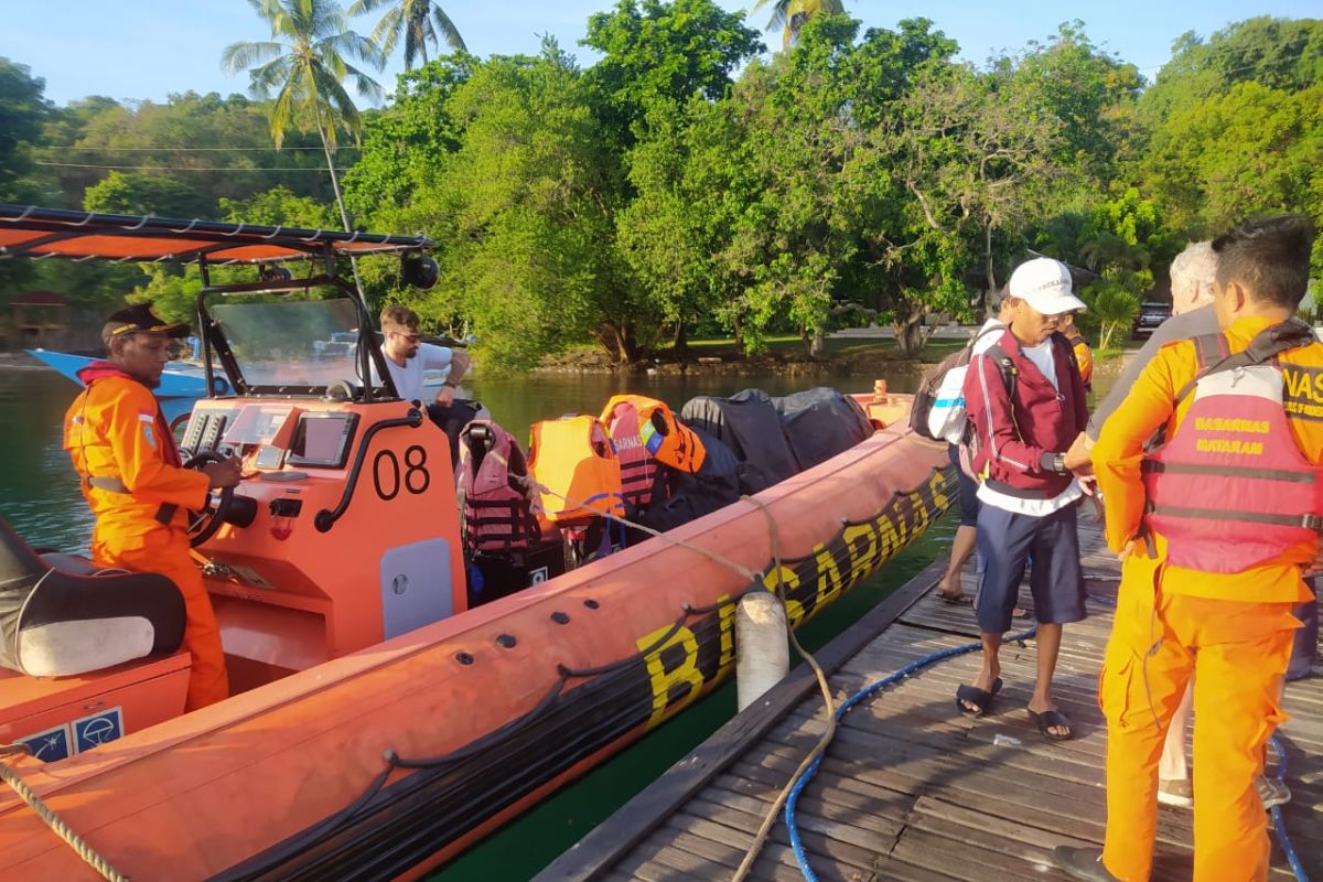 Dua warga Prancis korban kapal kandas selamat