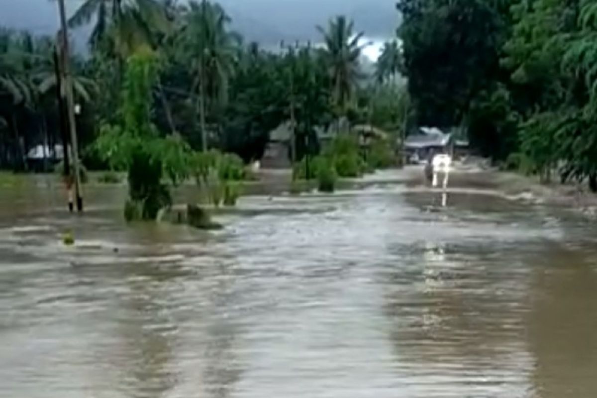 Sebanyak 1.312 rumah warga terdampak banjir di Majene