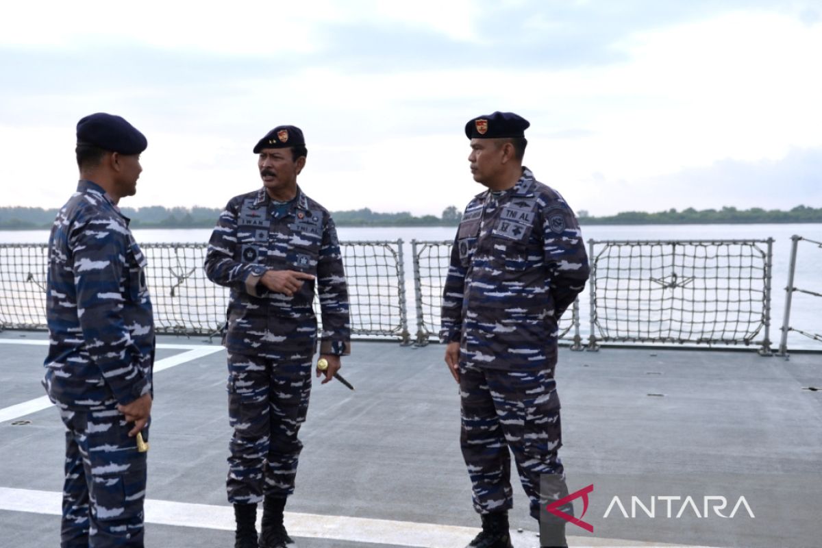 Tiga KRI jaga perairan Bali selama GPDRR 2022