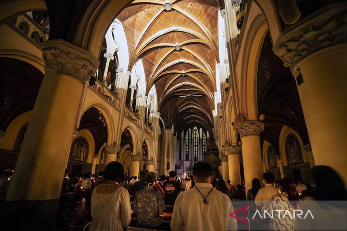 Humas Gereja Katedral: Tidak ada pembatasan usia warga ikuti misa