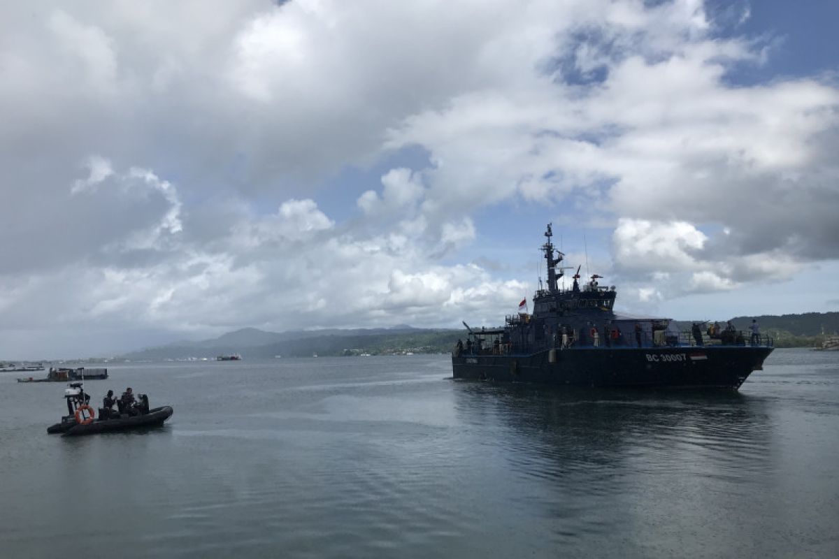 Bea Cukai dan Polairud Maluku gelar patroli bersama di perairan Ambon