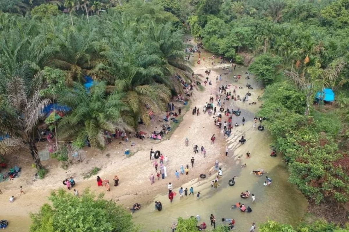 Bupati Kuansing ajak masyarakat liburan di objek wisata lokal