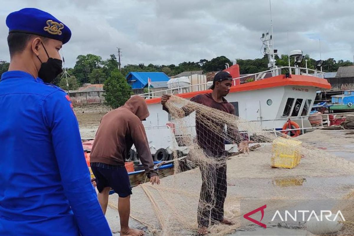 Polisi Bangka Barat giatkan sambang warga pesisir untuk cegah kecelakaan