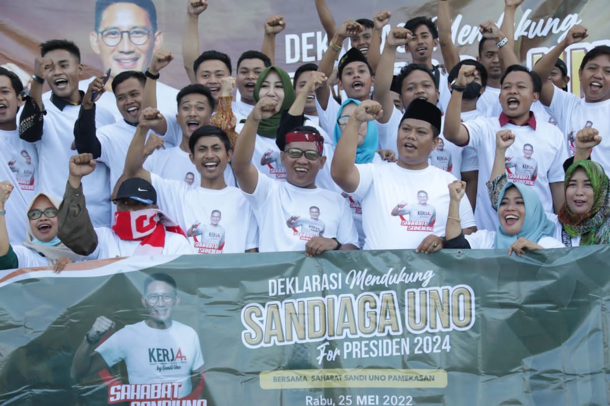 Sandiaga Uno jadikan batik Pamekasan kostum khusus di G20