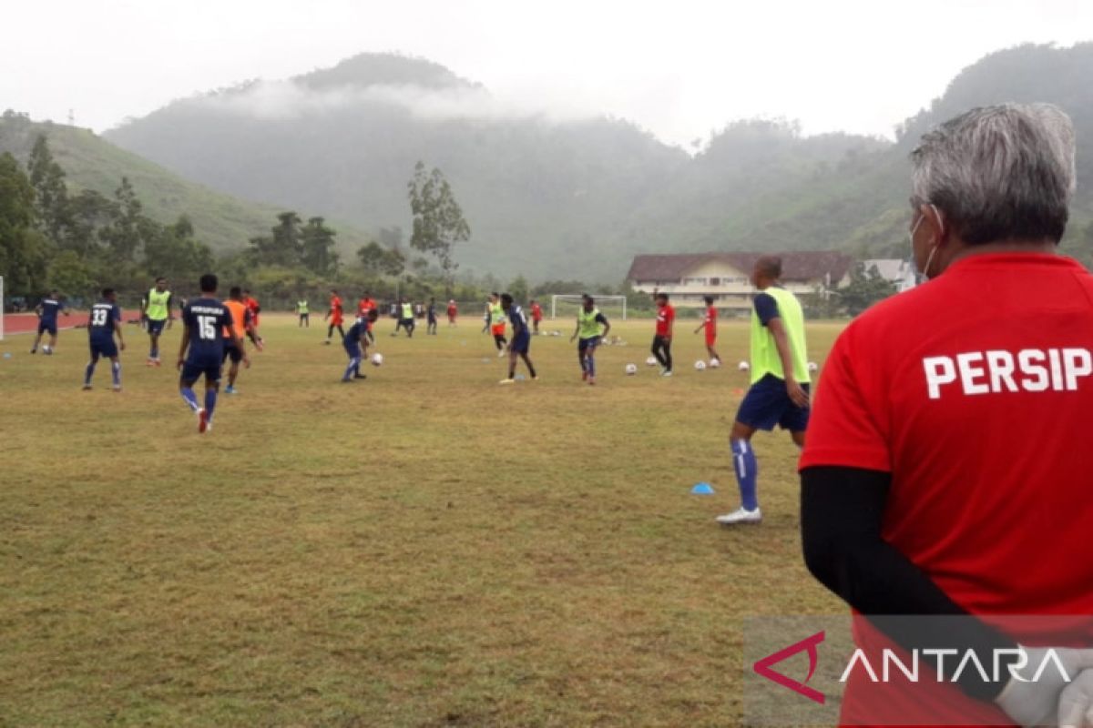 Persipura Jayapura tunggu kepastian sponsor kontrak pemain liga 2