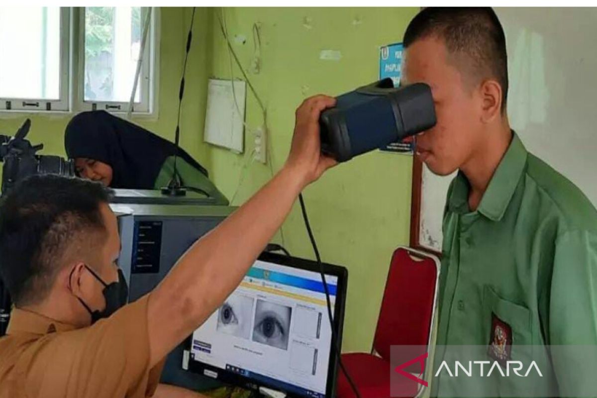 Disdukcapil Pekanbaru jemput bola rekam e-KTP warga disabilitas hingga ke sekolah