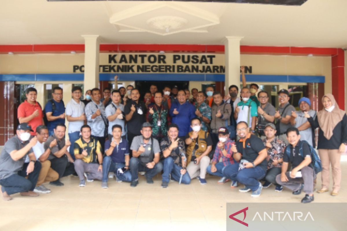 Wadir 3 Politeknik se-Indonesia kunjungi venue Porseni di Poliban