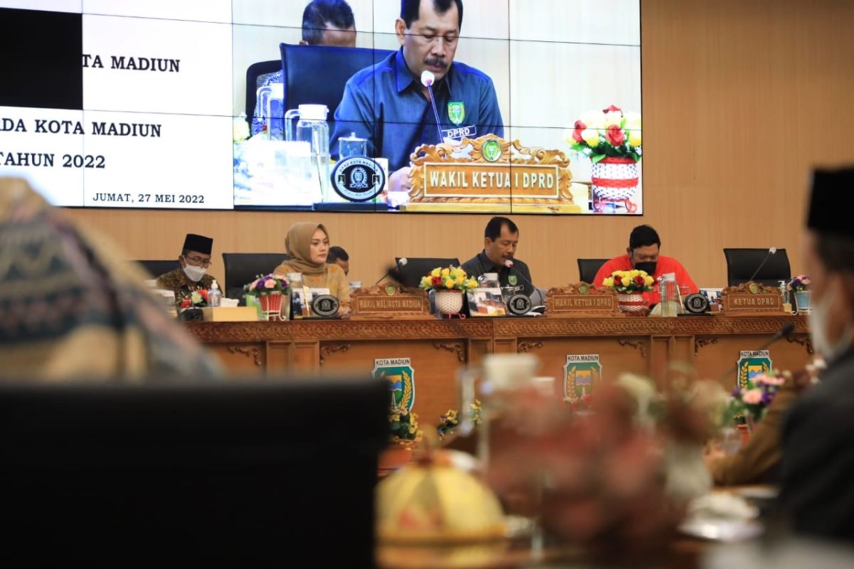 Pemkot dan DPRD Kota Madiun bahas enam raperda