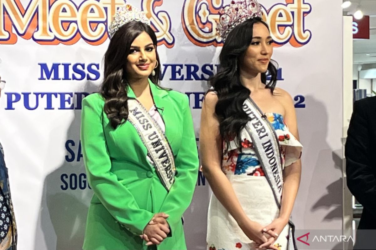 Miss Universe Harnaaz Sandhu menikmati keramahan Indonesia