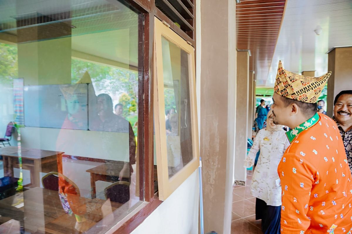 Bobby kunjungi SMA Negeri 9 Bandar Lampug tempat sekolahnya dahulu