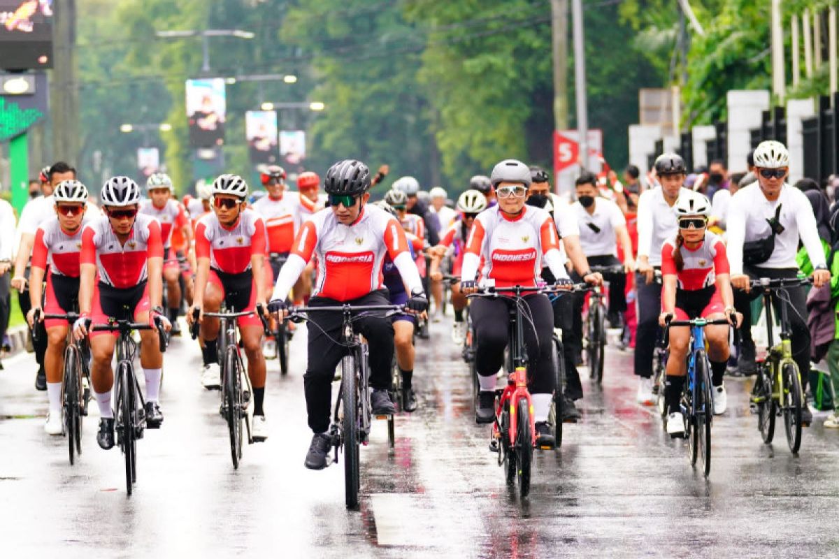 Gelar parade kemenangan atlet Sea Games, Kapolri fokus kembangkan olahraga sepeda Indonesia