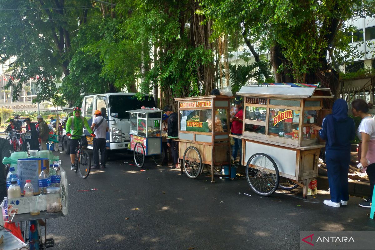 PKL bersyukur Pemprov DKI izinkan jualan di luar area "CFD"