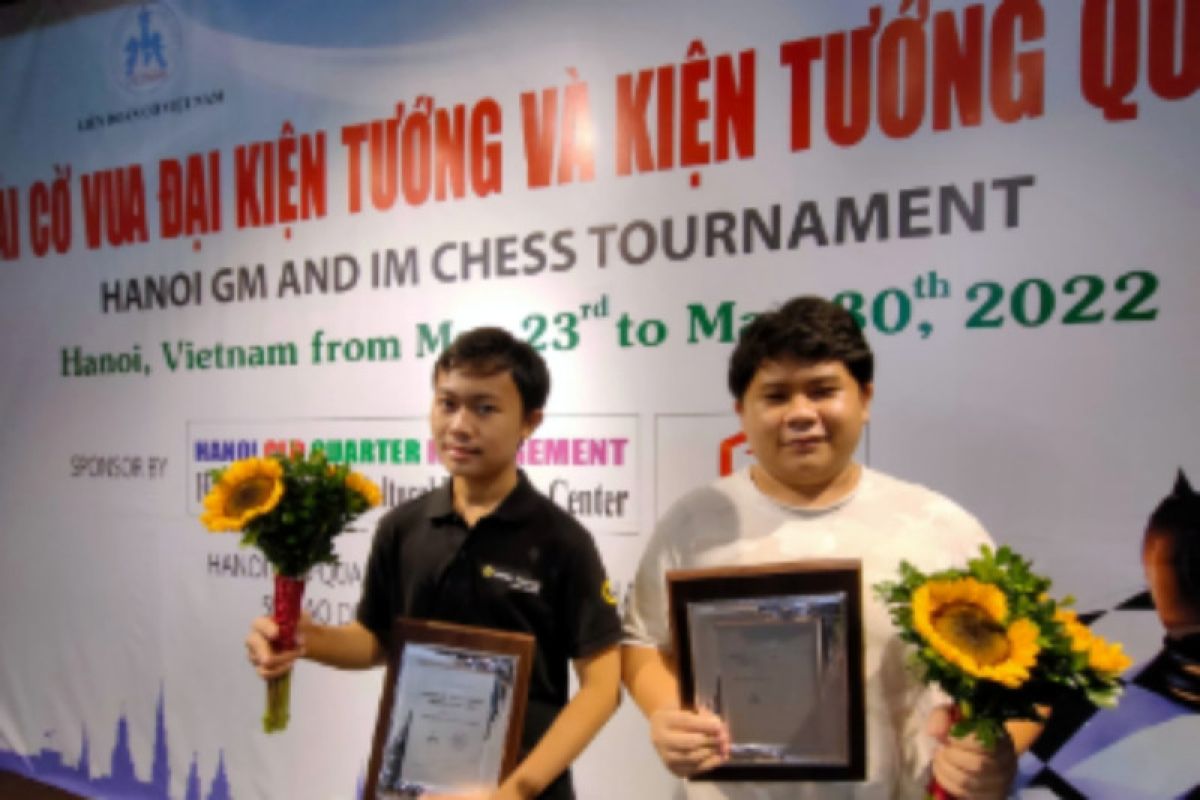 Pecatur Indonesia Aditya dan Jodi tambah rating usai tampil di turnamen GM-IM Ha Noi