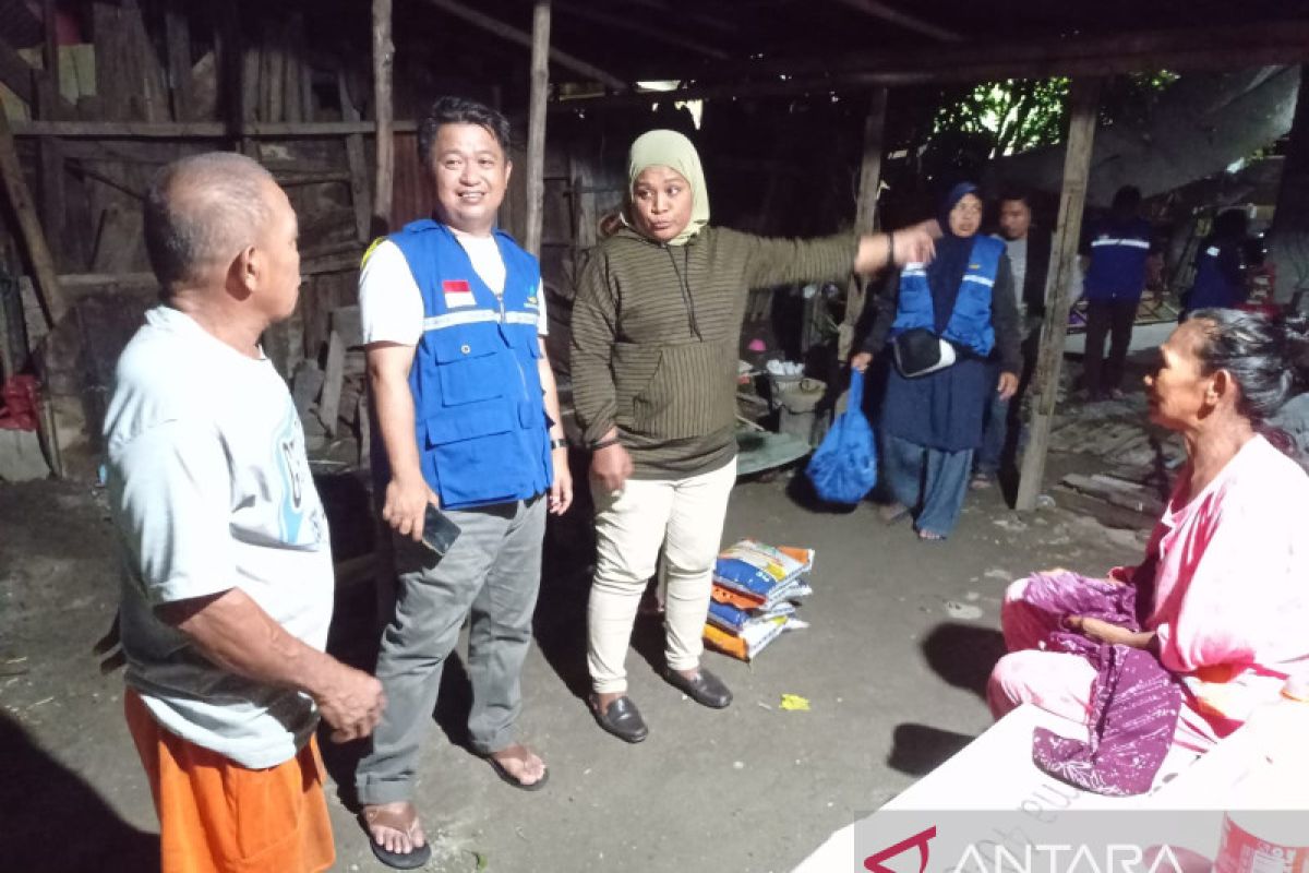 Dinsos salurkan logistik korban terdampak puting beliung di Palu