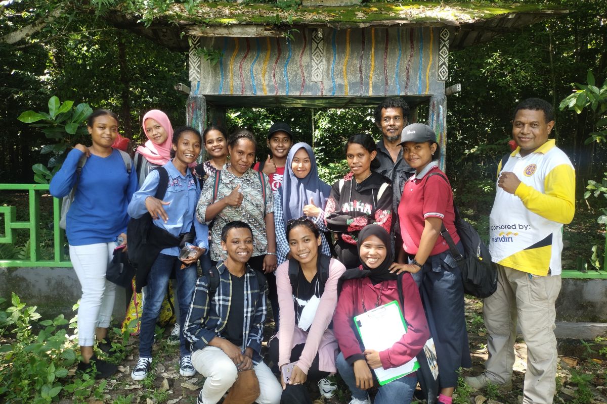 Mahasiswa UNIPA fieldtrip ke TWA Gunung Meja Manokwari