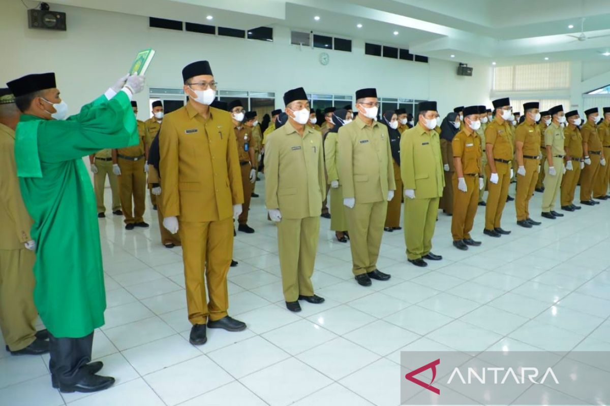 Wabup Asahan lantik 95 PNS di jabatan fungsional