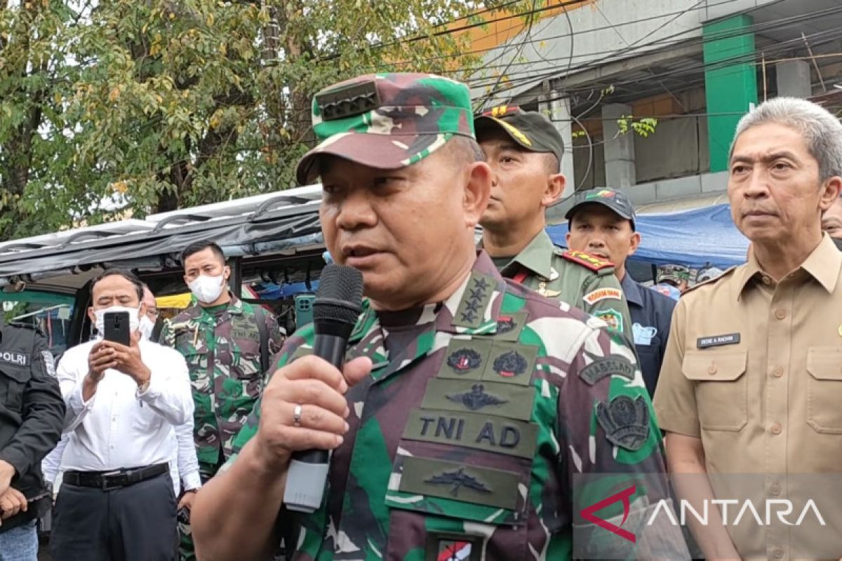 KSAD puji kreatifitas Kota Bogor beri stiker penanda penjualan minyak goreng