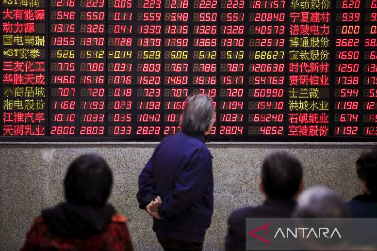 Saham China dibuka lebih rendah, indeks Shanghai jatuh 1,20 persen