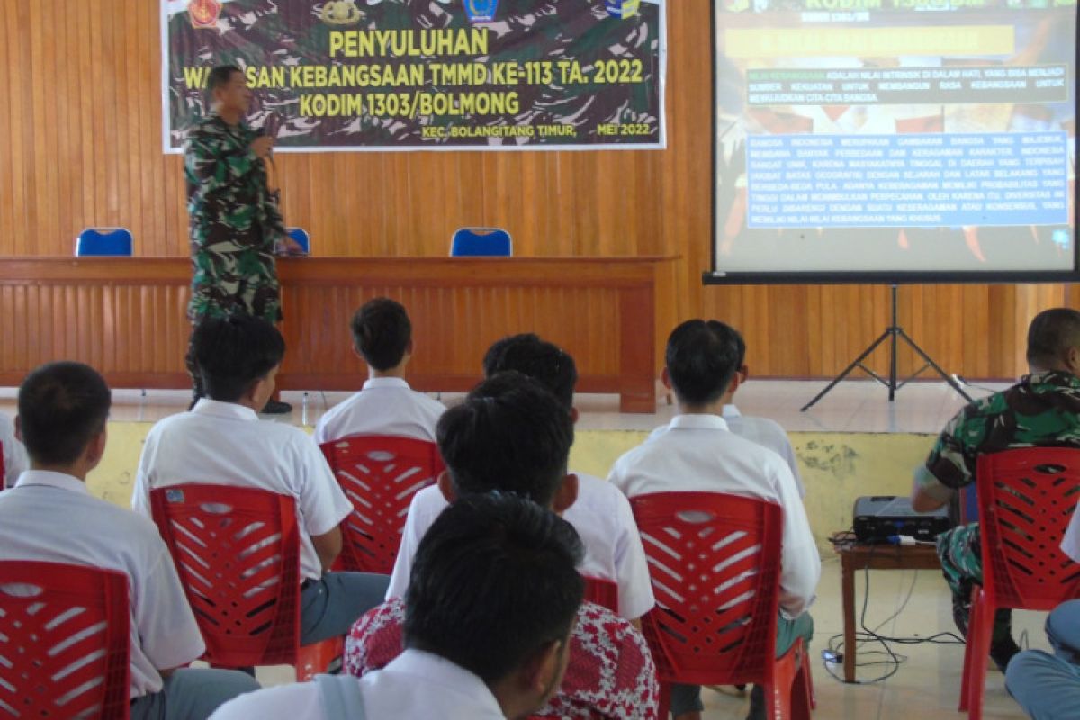 TMMD ke-113 Kodim Bolmong  bekali pelajar dengan wawasan kebangsaan