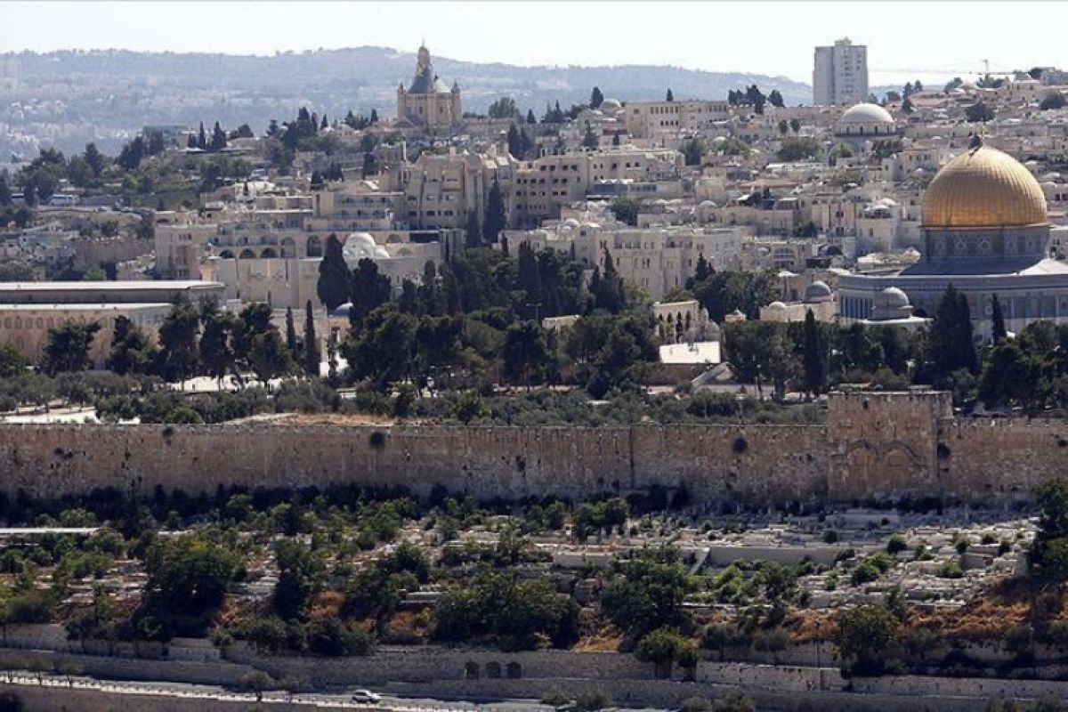 Kediaman imam Masjid Al Aqsa diserbu Israel dengan dalih bangunan tak sah