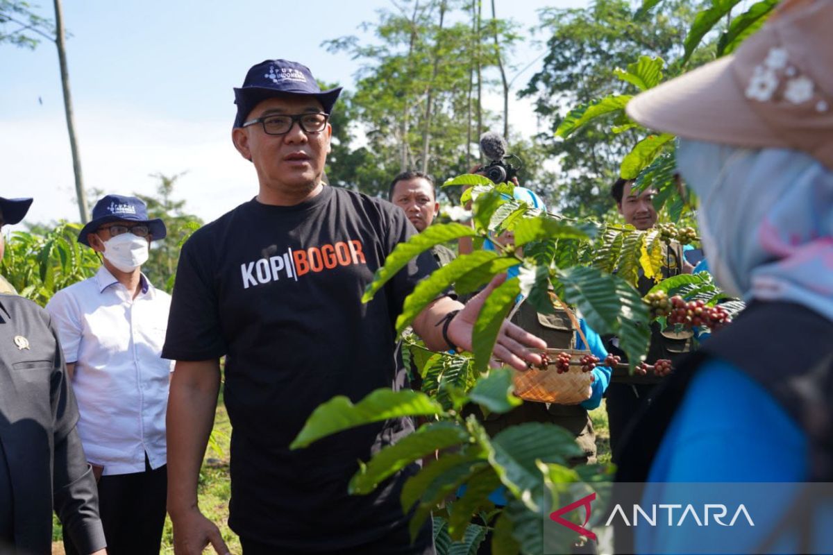 Iwan Setiawan didaulat menjadi 