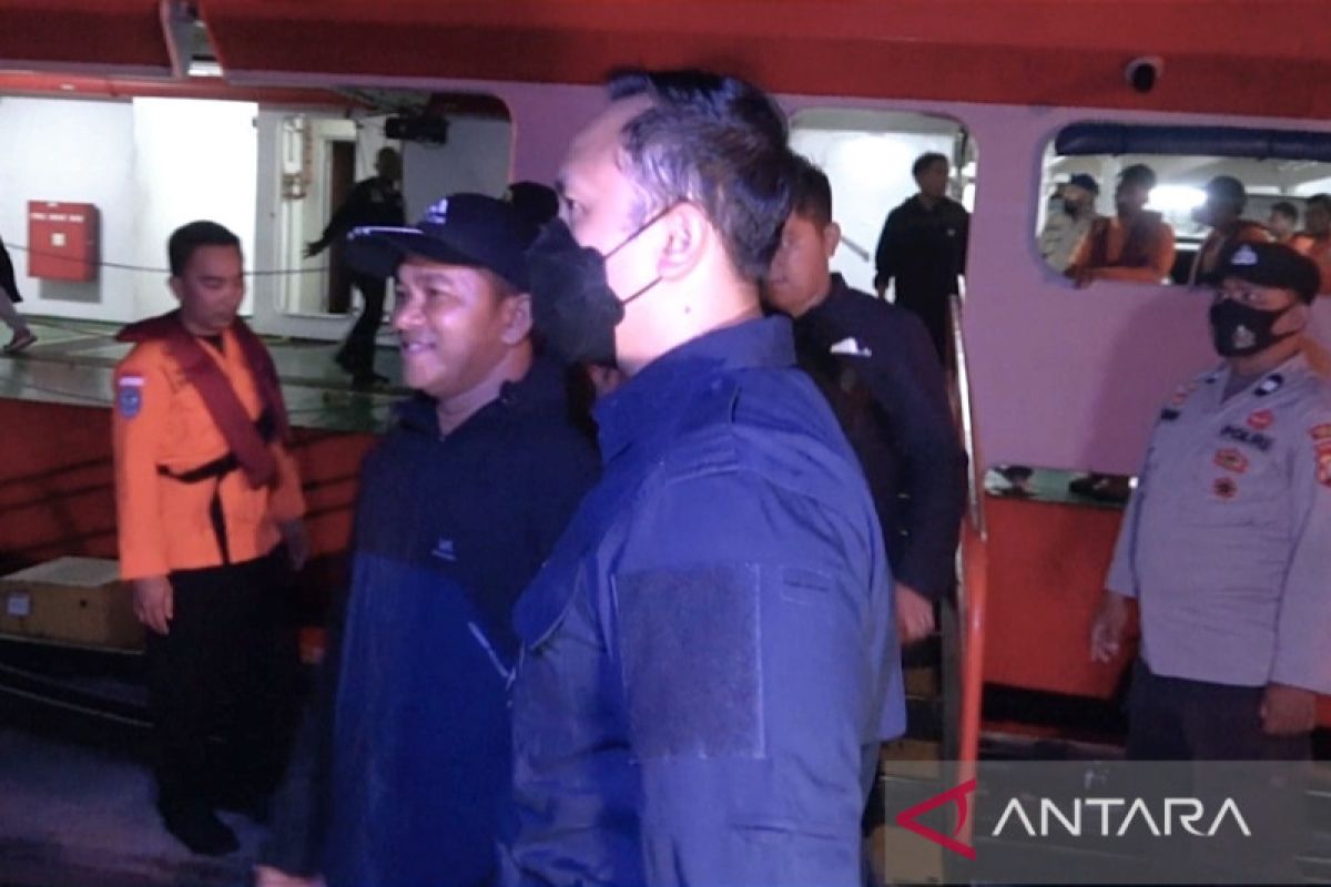Pengelola KM Ladang Pertiwi tiba di Makassar untuk menjalani pemeriksaan