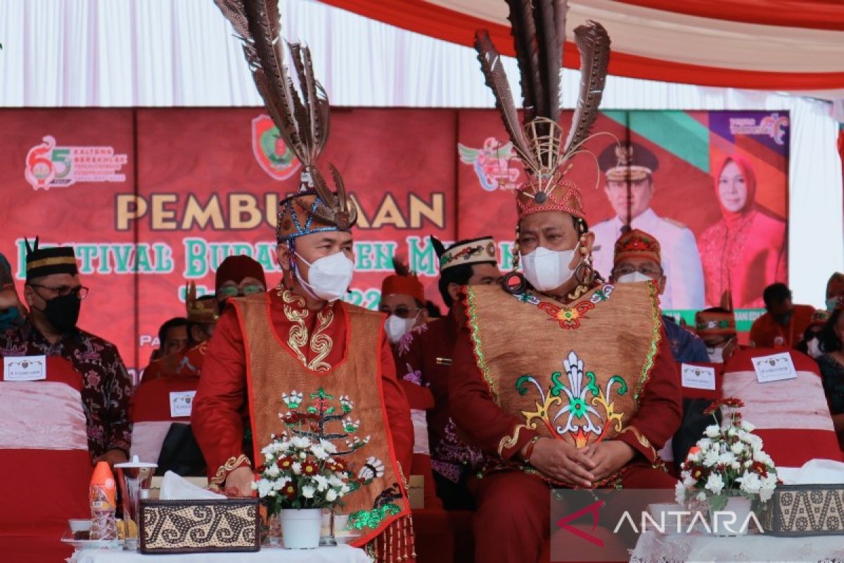 Gubernur Kalteng minta semua PBS penuhi kewajiban untuk masyarakat