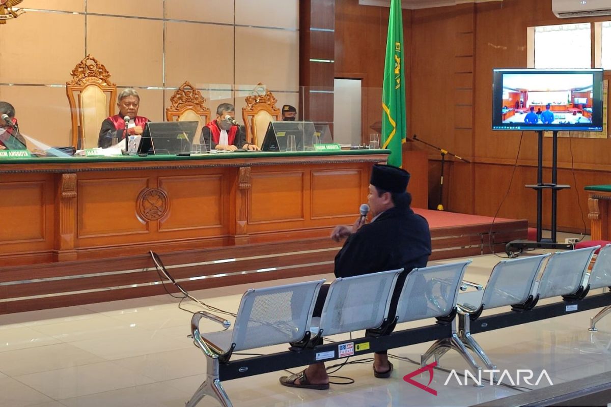 Jaksa hadirkan Ketua NU Cirebon di sidang hoaks Bahar Smith