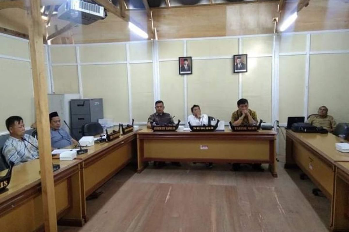 DPRD bahas pemisahan dinas pendapatan daerah Pemprov Sulbar