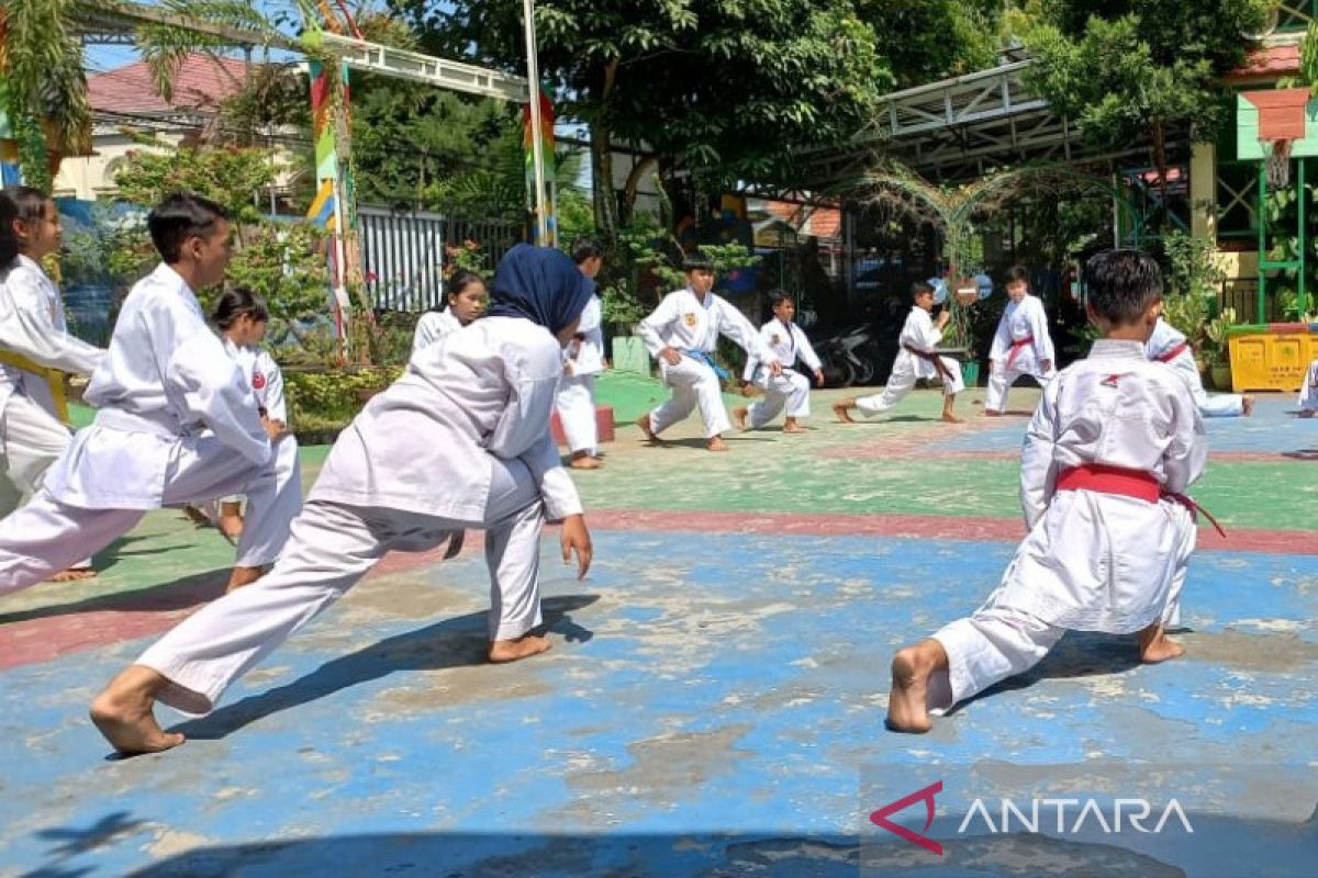Prestasi Inkado HSU menarik perhatian Perguruan Dojo Banjarmasin.