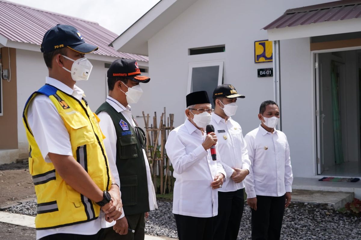 VP inspects residential construction for victims of Semeru eruption