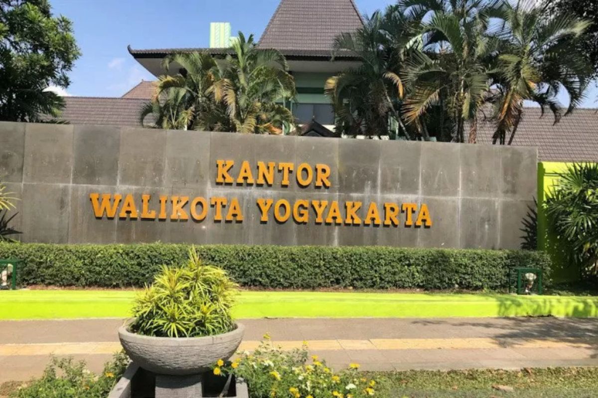 KPK segel ruang kerja Wali Kota Yogyakarta