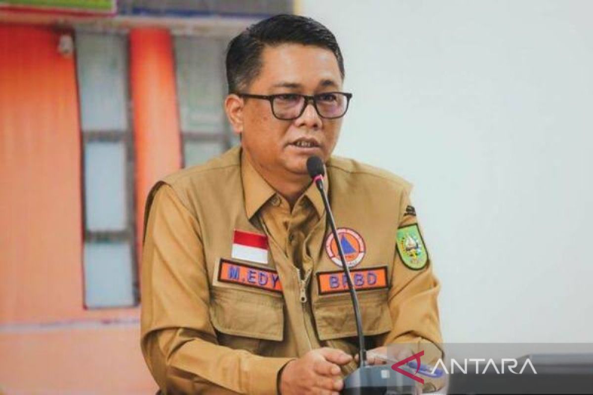 BPBD Riau kerahkan personil dan Heli WB padamkan karhutla di Dumai