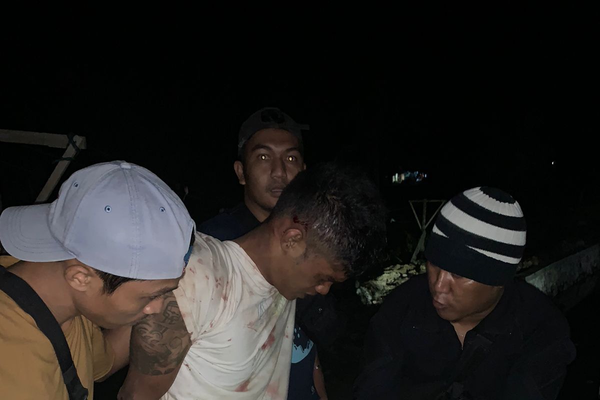 Drug dealer attacks two undercover cops in West Sumatra
